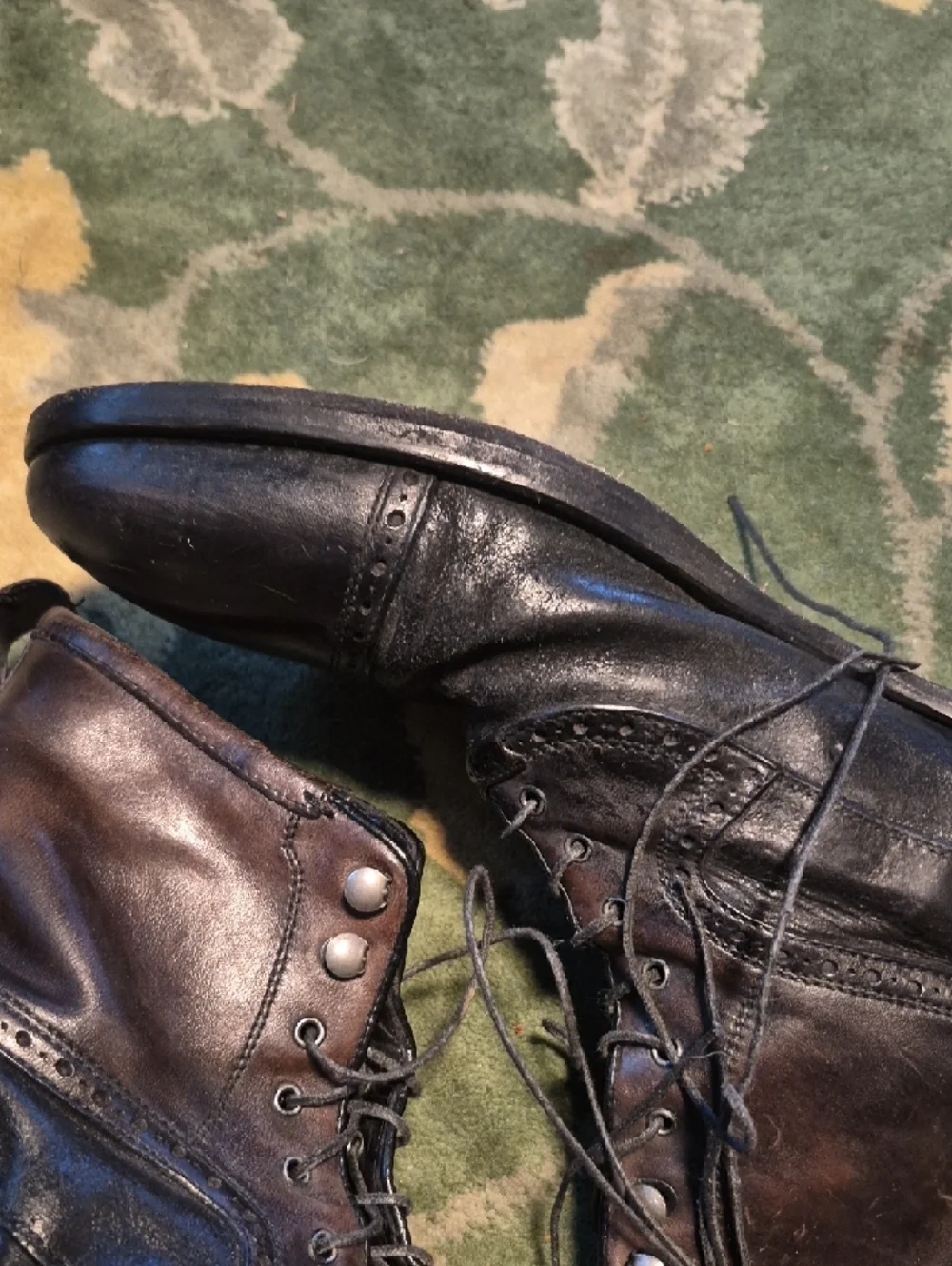 Men's Black Leather Lace-Up Cap-Toe Boots